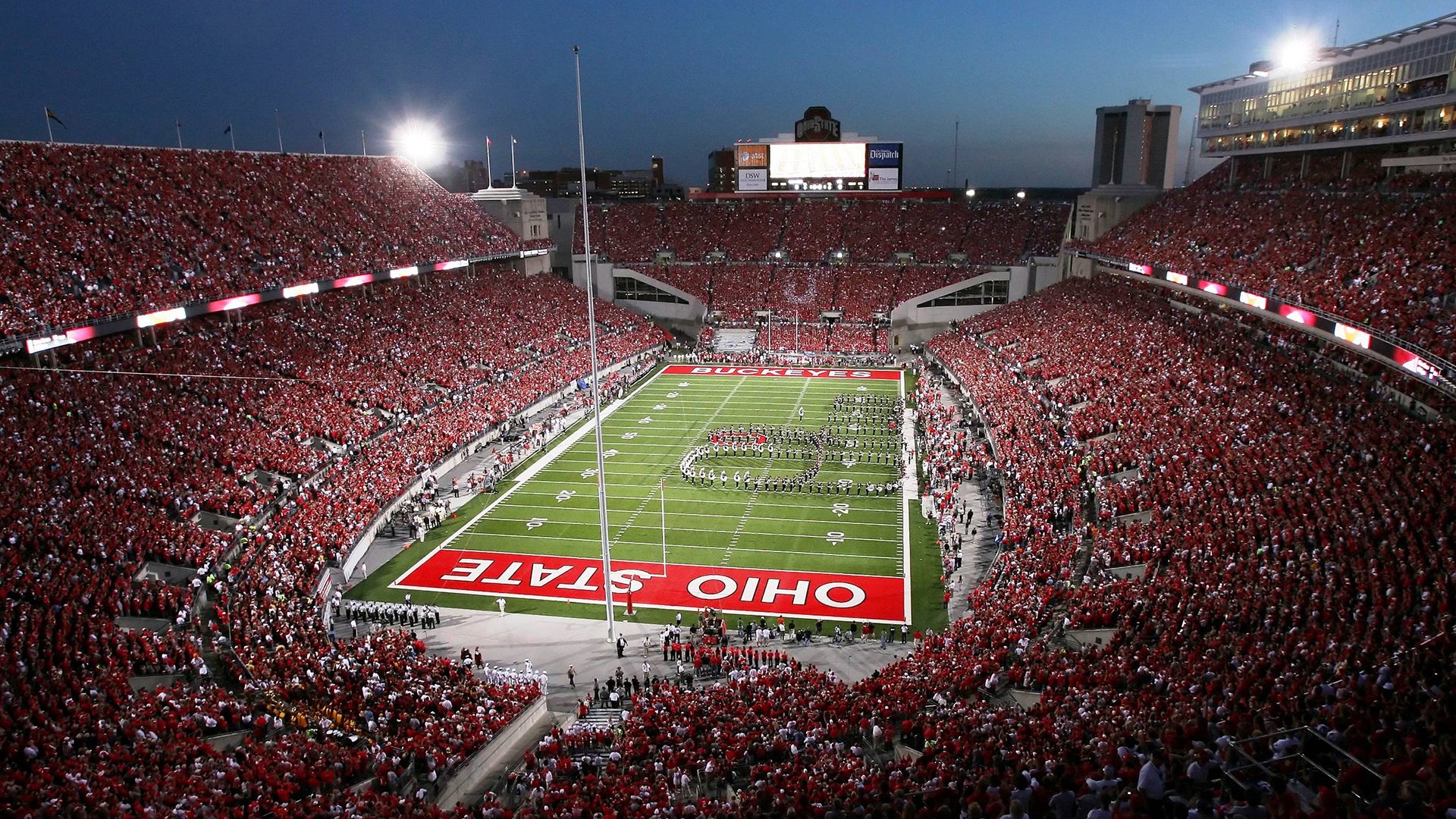 《战火再燃：热门手游电竞大赛火爆开启》，战火再次燃起